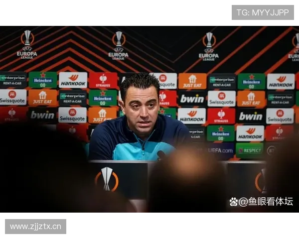 曼联中场失衡问题逐步反映于近期赛事,对球队攻防转换稳定性形成显著制约