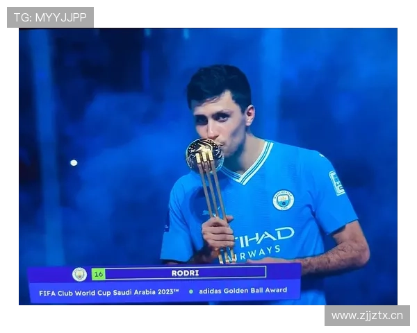 罗德里：曼城2023三冠王赛季的中场绝对基石