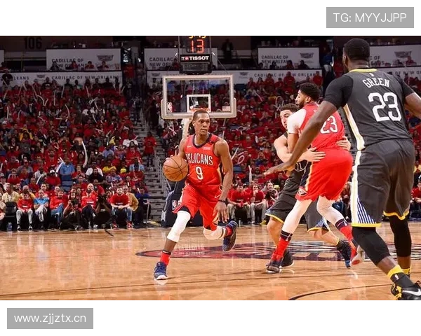 卢尔·邓利用无球跑动拉开空间提升外线投篮效率，助推球队攻坚能力